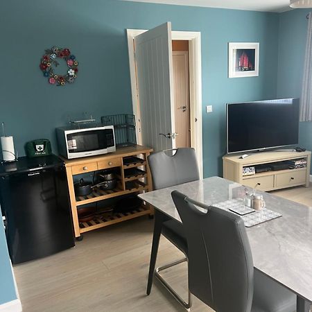 'Kodi'S Place' Well Appointed 1 Bedroom Apartment With Excellent Transport Links And Free Wi-Fi Whiteabbey Luaran gambar