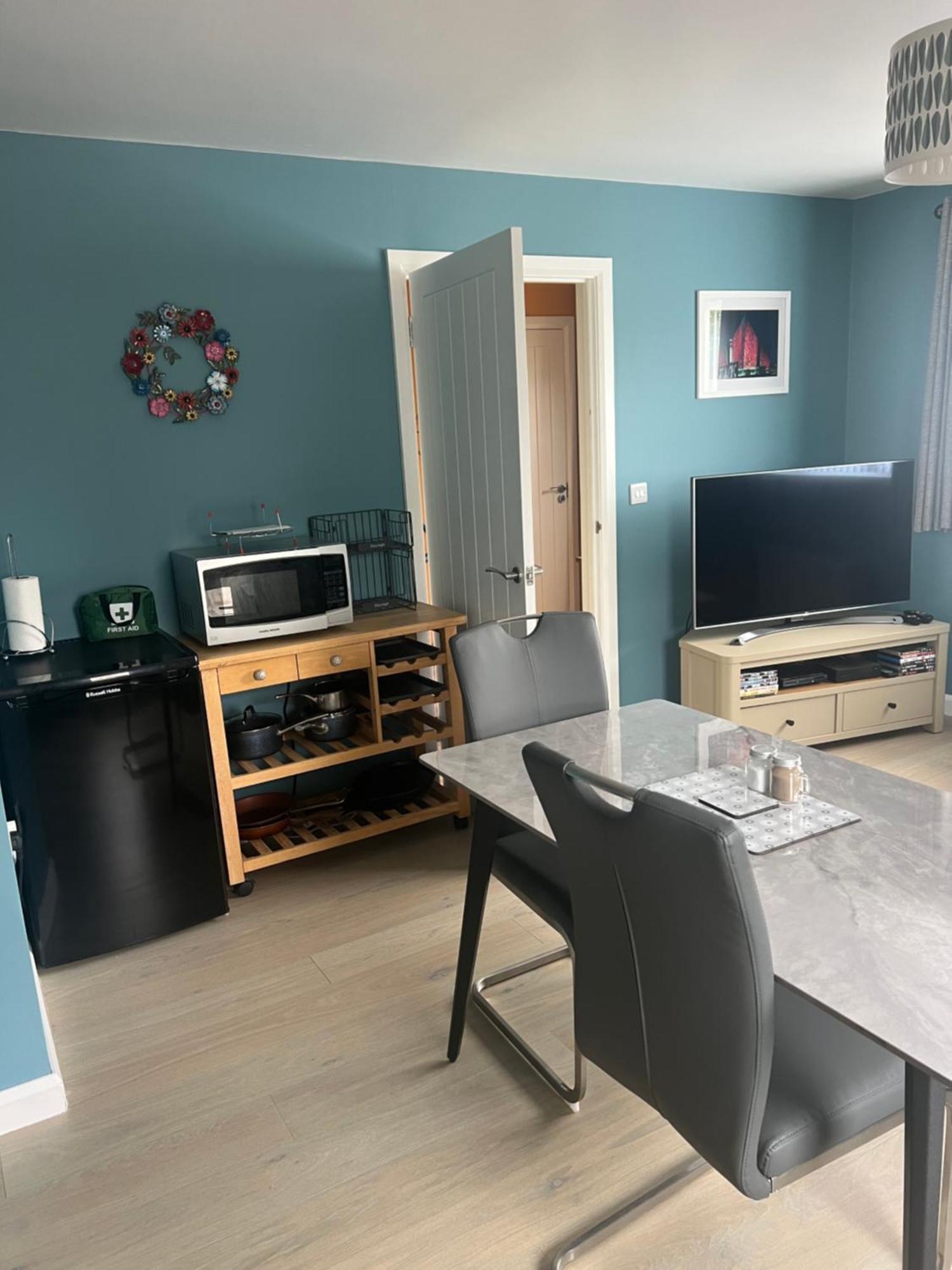 'Kodi'S Place' Well Appointed 1 Bedroom Apartment With Excellent Transport Links And Free Wi-Fi Whiteabbey Luaran gambar